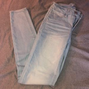 Light washed Skinny Jeans